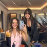 Buse Meral Instagram – Cadı ve Fikriye artık seyirciye emanet, filmimiz 26 Nisan’da vizyonda 💫☺️ Yönetmenimiz @ermanbostan partnerim @furkanandic ve emeği geçen tüm oyuncu ve ekip arkadaşlarıma her şey için teşekkür ederim, sizinle çalışmak benim için bir zevkti, dilerim yolumuz bir gün tekrar kesişir 🙏🏼 

Dün akşam gerçekleşen galamızda ise yanımda olan @pinartelevi ⁩ @aysegulsenerpr @ecesisik @gokhanyalciner @furkanyalciner ve bütün ekibe ayrıca teşekkür ederim 🙏🏼💫 

Herkese iyi seyirler 😀