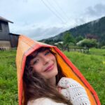 Buse Meral Instagram - yağmur kombin💦🧡