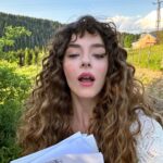 Buse Meral Instagram - evet sete geçiyoruz 🤪