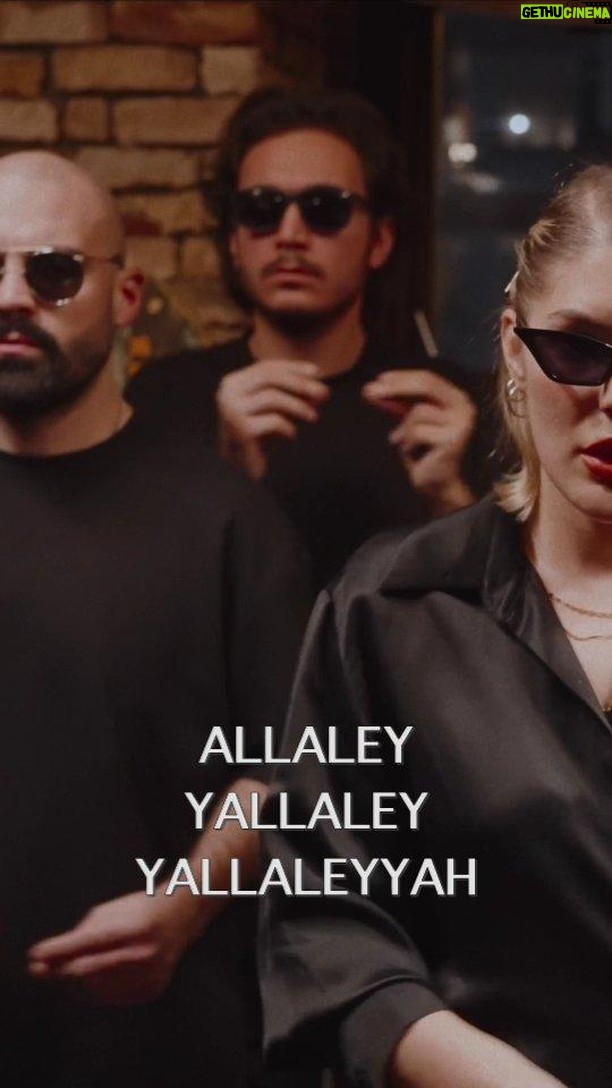 Buse Sinem İren Instagram - URSULA YAYINDA! Yoksa siz hala izlemediniz mi? Hadi diyelim izlediniz, hiç mi beğenip yorum yapıp abone olmadınız? Hadi diyelim bunların bir yada birkaçını yapmadınız, hiç mi ayıp değil? Link bio'da. • • • Yönetmen: Alperen Denizer Görüntü Yönetmeni: Ekrem Özdemir Oyuncular : Buse Sinem İren, Halil Çağlar Serin, Kaan Ceylani, Alperen Özpınar, Orbay Akdoğan, Candaş Öztürk Dijital Pr : Orhan Can Dilsiz Söz / Müzik / Aranje : Halil Çağlar Serin Vokal : Buse Sinem İren, Halil Çağlar Serin Klavye : Teoman Thomas Gençkurt Gitarlar : Nihat Üney, Doğukan Aydın Bas Gitar : Halil Çağlar Serin Davul : Celal Avcı Geri Vokaller : Beyza Başak Akdoğan, Candaş Öztürk, Halil Çağlar Serin Yaylılar : 2 GYPSY (Seymen Ahmet Demircioğlu, Serhat Uslu) Stüdyo Kayıt : Candaş Öztürk Mix : Candaş Öztürk Mastering : Cem Çatık