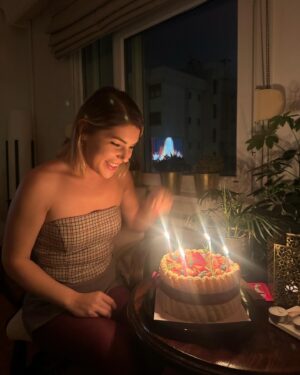 Buse Sinem İren Instagram - İyi ki doğduğum gün, bugün 8 🥰
