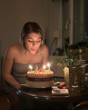Buse Sinem İren Instagram - İyi ki doğduğum gün, bugün 8 🥰
