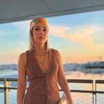 Buse Sinem İren Instagram - Mayıs ayını alnımın akıyla tamamlamış bulunuyorum 🤸 Bu keyifli akşam için @sercanyasarr ve @yuzdeyuzonline ‘a teşekkürler