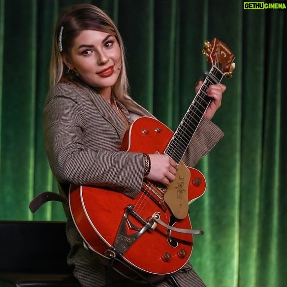 Buse Sinem İren Instagram - 🥰 gelen herkese cok tesekkur ederim, işimi çok seviyorum 🥰