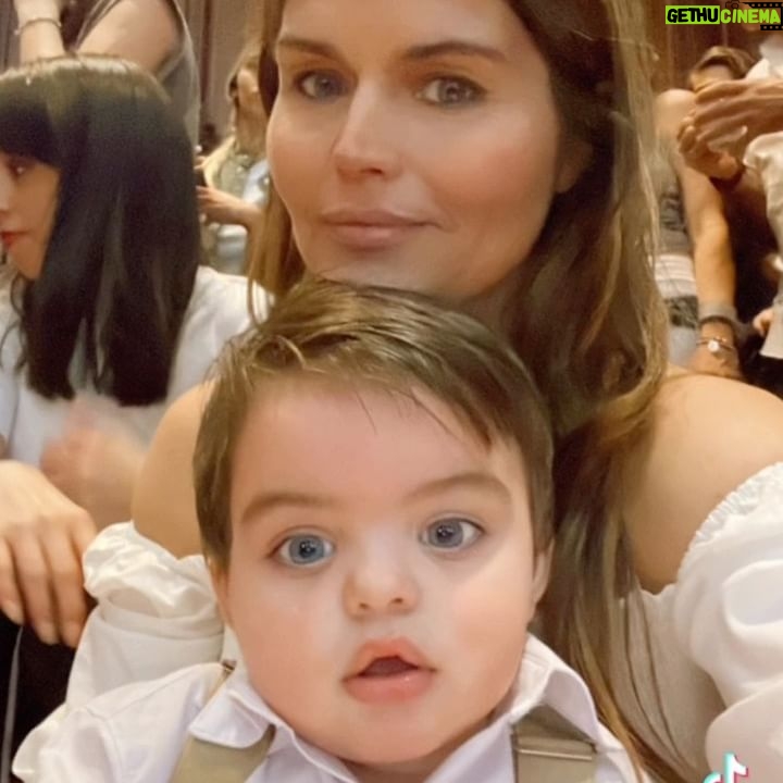 Ángeles Balbiani - 5.6K Likes - Uno de los días más divertidos de su vida! Feliz Cumple @anagarciamoritan te amamos! Y gracias siempre a @claraclares que tiene la ropa de fiesta mas linda de todas!