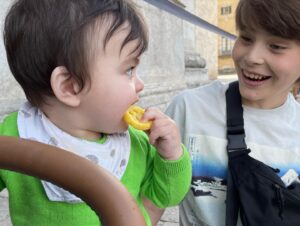 Ángeles Balbiani Instagram - Por estos dos, mi vida entera!
Feliz día para mi! Hoy, ayer y todos los dias