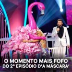 Áurea Instagram - Elegemos este maravilhoso momento, como o momento mais fofo do 2° episódio d’A Máscara’… 🥹🏆 O nosso querido flamingo 🦩 declarou-se à investigadora @aureamusica e teve direito a um abraço muuuuito apertadinho 🥰 #sic #amascara #quartaedicao #novatemporada #apresentador #investigadores #segundoepisodio #misterio #musica #revelacao #amascaraflamingo #abraco #amor