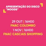 Áurea Instagram - “Moods”, título escolhido para este trabalho, apresenta um universo amplo de sonoridades que representam os vários estados de espírito que caracterizaram a vida da artista nos últimos 3 anos. Os ritmos mais poderosos e dançantes vão sendo alternados com temas mais contemplativos e introspectivos. A cantora que em "Moods" não só se estreia como compositora mas também se envolveu diretamente com todo o processo de construção do disco, considera este trabalho como se fosse uma impressão digital da sua experiência na música ao longo dos últimos anos, mas também um enorme desafio criativo. Tudo isto, no ano em que comemora os seus 10 anos de carreira. Vens comemorar também? #aurea #moods #fnacsessions #nafnac