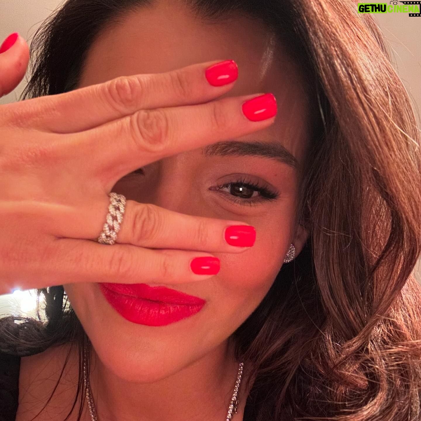Çağla Boz Instagram - end of may #becarefulwhatyouwishfor ✨