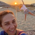 Çiçek Dilligil Instagram - Yazdan gelsin #tbt.. Yaz gibi , sıcacık, keyifli, biraz tembel, biraz dinlenceli, biraz çılgınca.. Selennnnnn hadi 😍..