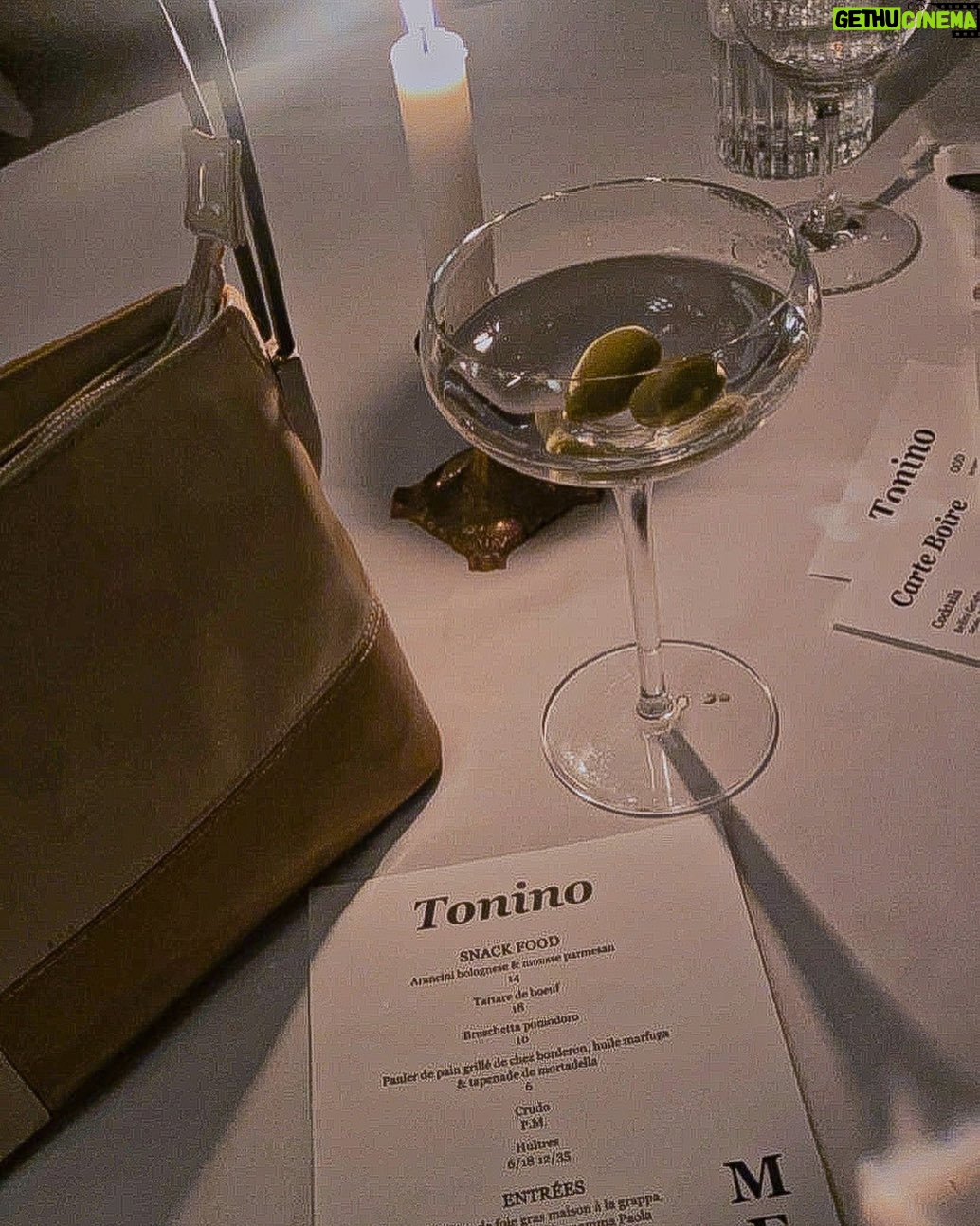 Élodie Routhier Instagram - Mon resto pref 🍴🍸