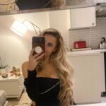 Élodie Routhier Instagram - Si ta peur du vide vol plus haut
