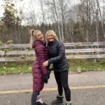 Élodie Routhier Instagram - L’automne avec ma maman 🍂🌲 Tellement d’amour pour elle♥️