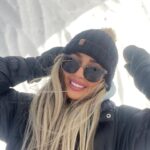 Élodie Routhier Instagram - Mes doigts sont gelés🥲