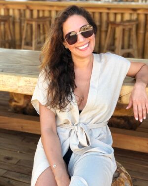 Özge Borak Instagram - Hadi bakalım yaz gibi güzel bir kış olsun. Yok,  yok daha dönmedim. Az kaldığı için alıştırma yapıyorum.❣️ 📷 @dryhkn 😘