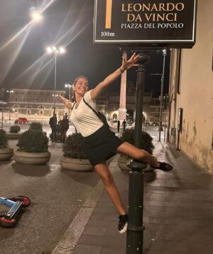 Özge Borak Instagram - 🤸🏽‍♀️🛴