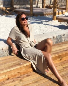 Özge Borak Instagram - Hadi bakalım yaz gibi güzel bir kış olsun. Yok, yok daha dönmedim. Az kaldığı için alıştırma yapıyorum.❣️ 📷 @dryhkn 😘
