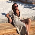 Özge Borak Instagram - Hadi bakalım yaz gibi güzel bir kış olsun. Yok, yok daha dönmedim. Az kaldığı için alıştırma yapıyorum.❣️ 📷 @dryhkn 😘