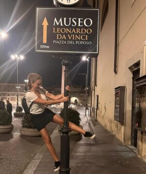 Özge Borak Instagram - 🤸🏽‍♀️🛴