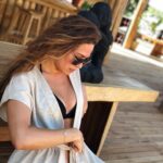 Özge Borak Instagram – Hadi bakalım yaz gibi güzel bir kış olsun. Yok,  yok daha dönmedim. Az kaldığı için alıştırma yapıyorum.❣️ 📷 @dryhkn 😘