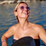 Özge Özberk Instagram – Geldik bir sezon finaline daha… 🍀
Yayında ve yapımda emeği geçen herkese kim ne istiyorsa onu yolluyorum 🌼
Yeni sezonda yepyeni güzelliklerle görüşmek üzere.. Gel bakalım yeni yaşım 🌺 
#happybirthdaytome 🌸