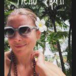 Özge Özberk Instagram – Bahar gibi bahar🌸 Tüm güzelliğiyle geldi işte.. Umutsuzluğa yer yok, elbet güneş doğacaktı.. Fakat ne bekledik be kardeşim 🌸🌸🌸