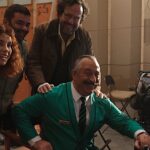 Özge Özberk Instagram - Bak bak Ceku’nun Arif’e bakışına bak. Uzaylı da olsa aşık işte ❤️ #20yearschallenge 🤩 #AyzekİleBirGece 💫 #DoNoDisturb 💫 @netflixturkiye 💫