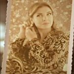 Özge Özberk Instagram – Rüçhan Rona 💎 Seni oynamak bir şölen 🥂
#DilekTaşı için son 2 gün 💫 7 Eylül Perşembe @kanald 🌟 @pastelfilmtv @efeirvul @ltndnmz @dilektasitvdizisi ❤️