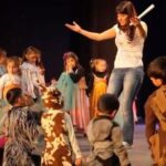 Özlem Tokaslan Instagram - “Bir Yokmuş Bir Varmış” belgesel filmi Yönetmen:Neslihan Akpınar Proje tasarım:Özlem Tokaslan 2011 Çocuklar büyüdü... Aralarından nice sanatçı yetişti. Yaşasın Tiyatro!