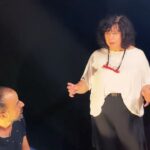 Özlem Tokaslan Instagram – Böyle yaratıcı, zeki ve dost bir ekiple çalışmak çocukluğumun en güzel hatırası gibiydi..Teşekkür etmek karşılamıyor duygularımı.Sağolun, varolun..Nice nice çoğalalım..Sevgi ve özenle mesleğini kalbinde taşıyanlara selam olsun!  @sahnebazende @candansedabalaban @emresaka83 @alev_topal @rayavuz000 @burcakmu @banu_saman #tiyatro #kukla #kuklatiyatrosu #çocuk #aile #dost #sanat #sevgi #puppettheatre #puppet #sahnebazende #AT 
25 Ekim saat:11:00 Aksanat Beyoğlu @kukla_festivali