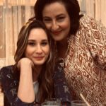 Özlem Tokaslan Instagram – Akşam 20.00’de sezon finalinde buluşalım♥️

Meet me at 8:00 p.m. for the season finale ❤️

#aldatmakdizi @atvturkiye