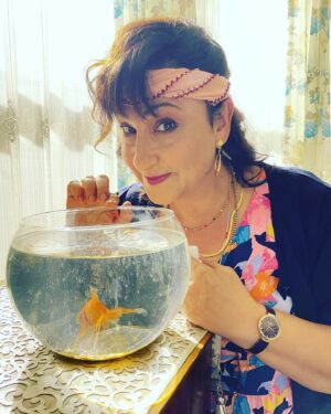 Özlem Tokaslan Instagram - Merhaba♥️🥰🍀🦋
Bu akşam saat:20:00’de, @foxturkiye ‘de buluşmak üzere💐 @kusursuzkiraci 
#kusursuzkiracı