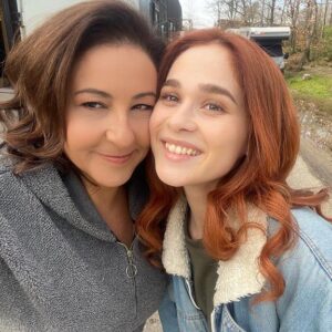 Özlem Tokaslan Instagram - Şeker gibi @bbsoyler 🍭 @aldatmakdizi