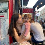 Ülkü Hilal Çiftçi Instagram - hello ben ve dumplarim geri donduk 🌹🌹 sona surpriz bir oglum biraktim🤓