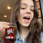 Ülkü Hilal Çiftçi Instagram - cay bagimlisi