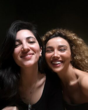 Üzel Kərimova Instagram - ✨✨✨