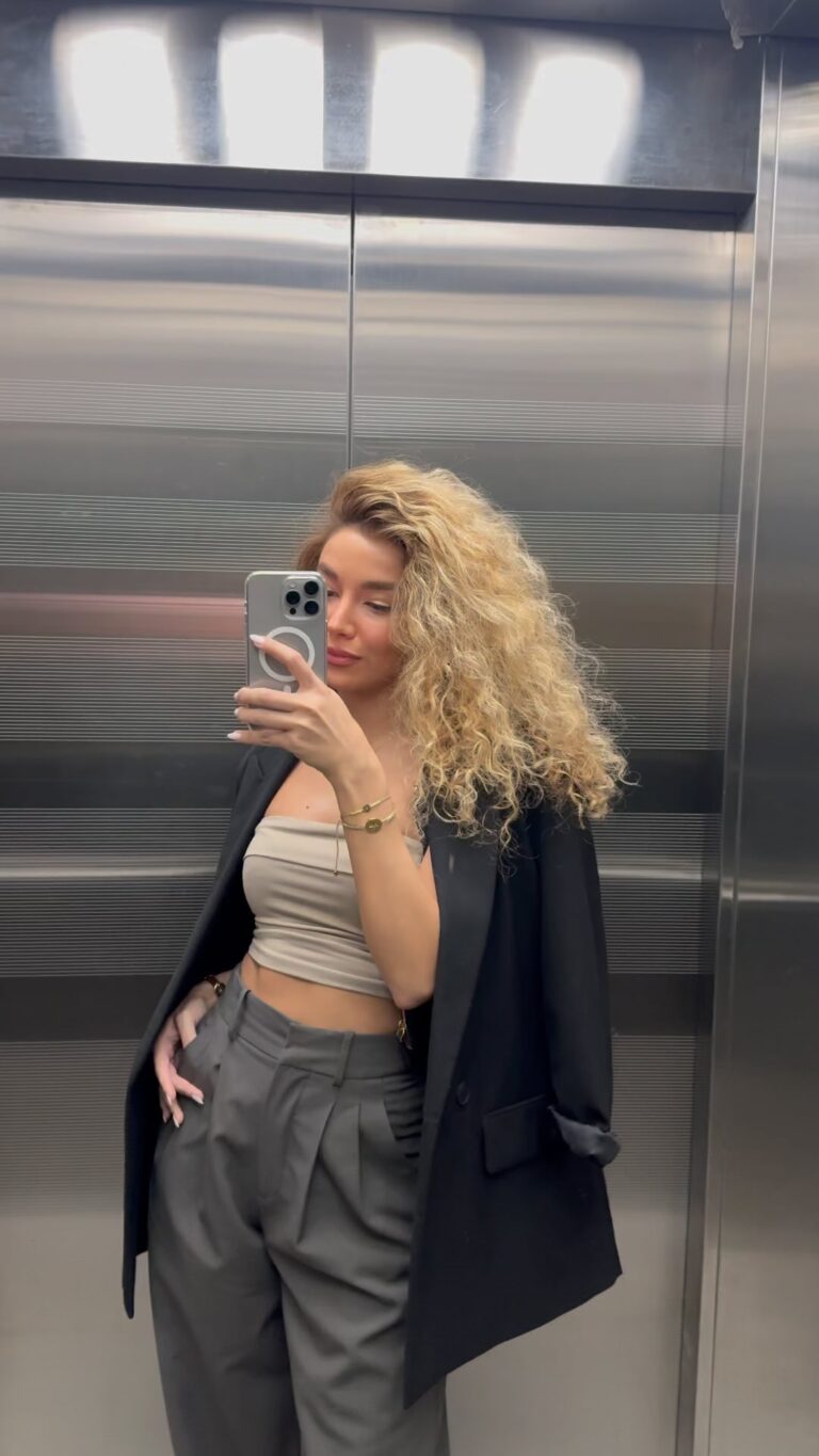 Üzel Kərimova Instagram -