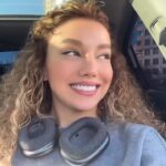 Üzel Kərimova Instagram - Toplamış yine bütün ☀️’i üstüne..
