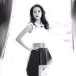 Şafak Pekdemir Instagram - #eyvaheskifotoğrafçukurunadüştüm #bugünlerdesıkıntıdandüşmediğimiznekaldı?
