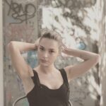Şafak Pekdemir Instagram - #saçlarıtopladımgrafitilertamamgeliyorum #sevdiğimbikapı