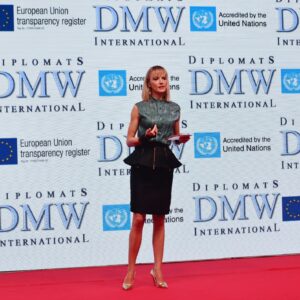 Şebnem Schäfer Instagram - "DMW - Diplomats İnternational"
Avrupa Birliği ve Birleşmiş Milletler Diplomatlar Birliği Toplantısı