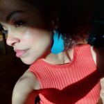 Cíntia Raquel Instagram – Usando o insta como antigamente para comemorar meus 43 anos que foi ontem mas não deu tempo de postar.
