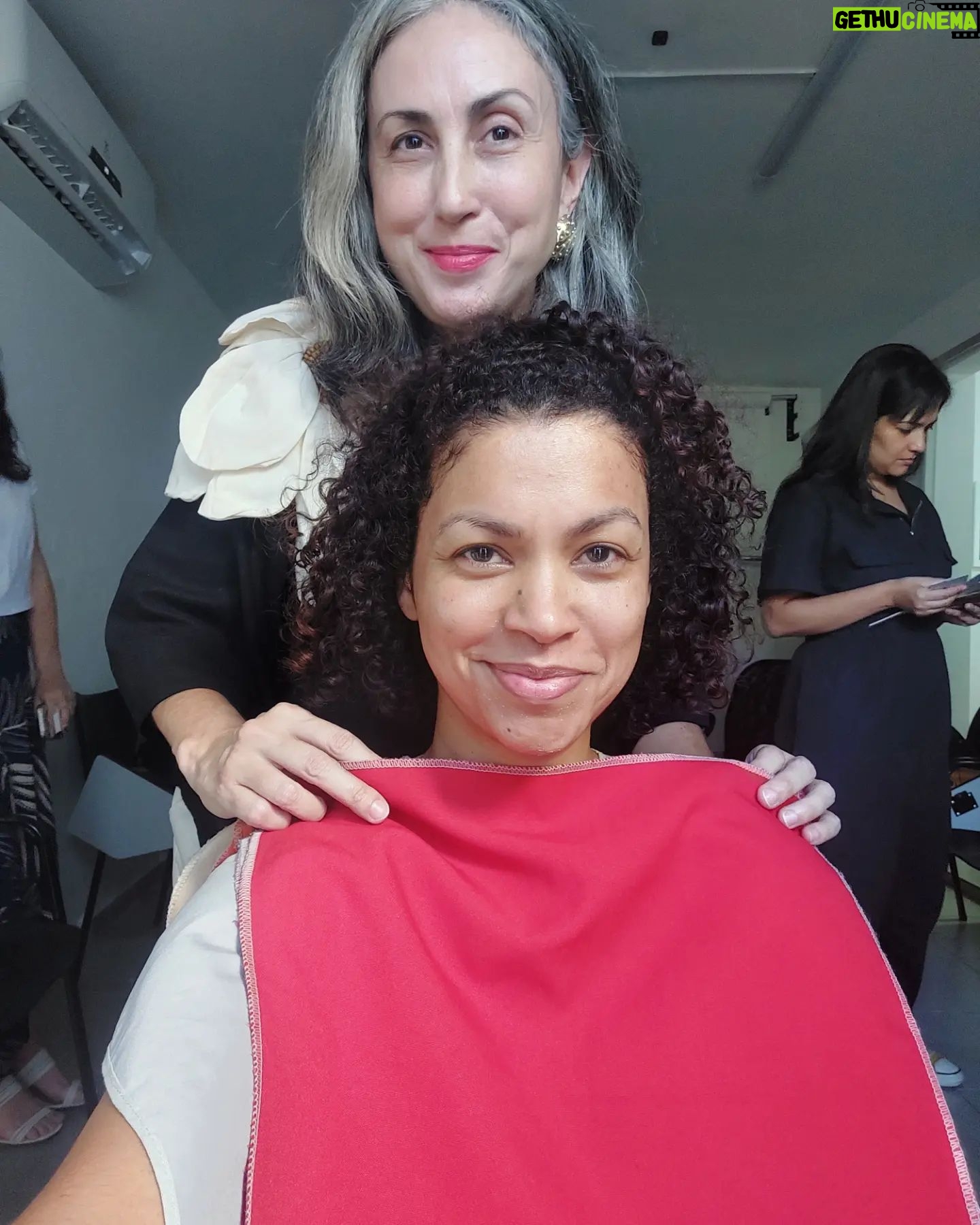 Cíntia Raquel Instagram - Meu mês de agosto foi cheio de gente linda e arte!