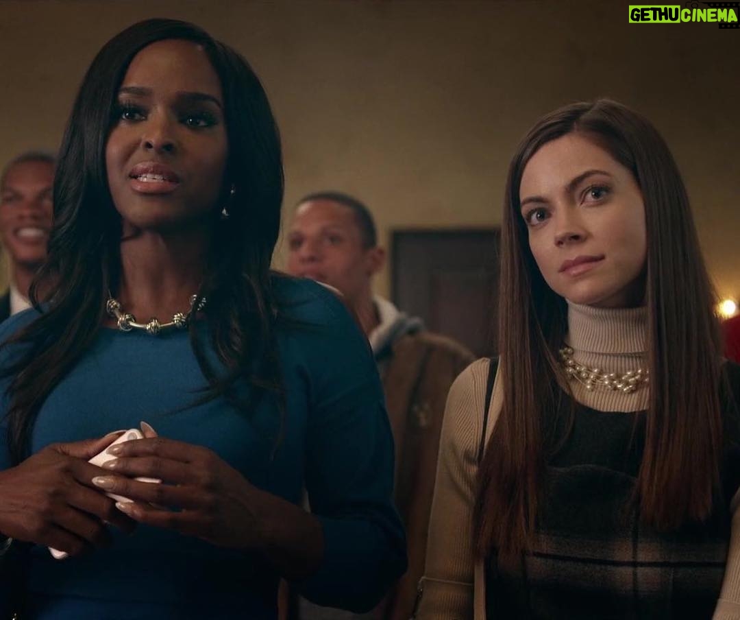 Caitlin Carver - 2.5K Likes - DEAR WHITE PEOPLE s2 streaming on NETFLIX!! Who’s watched? Love being a lil part of this show 🧡✨