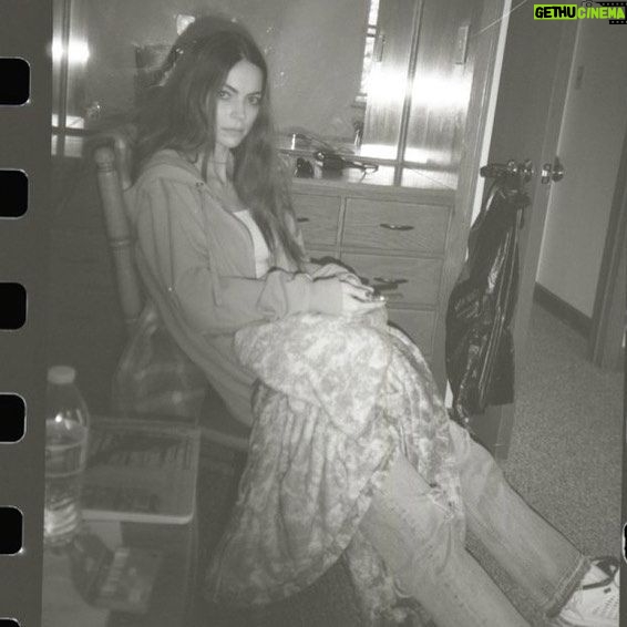 Caitlin Carver - 2.5K Likes - hayseed. 🍂🎬