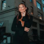 Caitlin Carmichael Instagram - 🖤🎀