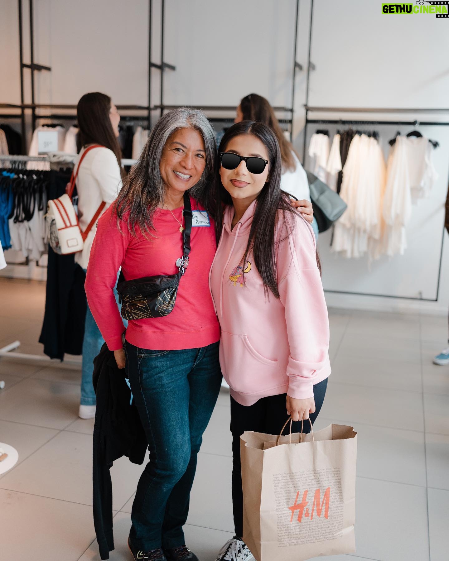 Caitlin McHugh Instagram - Shopping sprees for youth in foster care π₯°π«Ά The day started with lunch at @thebungalowsm followed by shopping at @hm! Each kid was paired with a volunteer who made them feel seen and confident π These experiences are so important to show foster youth they matter. Thank you to everyone who made this day possible @civicsoulca π #FosterLove #SupportFosterYouth #FosterCare