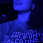 Camélia Jordana Instagram - Gli amici sono il respiro del cuore Les framboises, le monde de l’autre côté du voile qui se pointe en librairie, les fleurs, Mars de feu, la colline et les chiens. Also FREE PALESTINE 🇵🇸