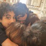 Camélia Jordana Instagram - Malika et une partie de son crew 🫰🏻 Go voir Avant que les flammes ne s’éteignent de Mehdi Fikri sorti ce mercredi 🚀💥