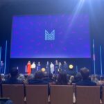 Camélia Jordana Instagram – Merci à toutes les magnifiques équipes de @seriesmania pour votre accueil et votre travail incroyable ! Cœur plein, tête remplie d’images magnifiques et de regards nouveaux et singuliers sur le monde. Ce festival est génial, j’ai pris une énorme vague de joie 🫶🏻 special thanks to l’ange @aitorbask 🫂❤️

Merci encore à @margauxbaralon d’avoir mené cette masterclass avec brio ! Merci aux équipes de l’ @ugc_lille_metropole de l’avoir si chaleureusement accueillie. Merci au public délicieux pour sa présence, c’était si bon de vous retrouver. Si vous voulez l’entendre, vous pouvez retrouver la masterclass sur YouTube.

Aussi, impossible de remettre la main sur le nom de l’autrice de l’acrostiche – qui m’a émue aux larmes – offert pendant la masterclass par une femme formidable. N’hésitez pas si vous l’avez, peut-être même, si c’est vous 🥹❤️

Et sinon : CESSEZ LE FEU, LIBÉREZ LES OTAGES, STOP KILLING INNONCENTS 

@laculturepouruncessezlefeu 🕊️
